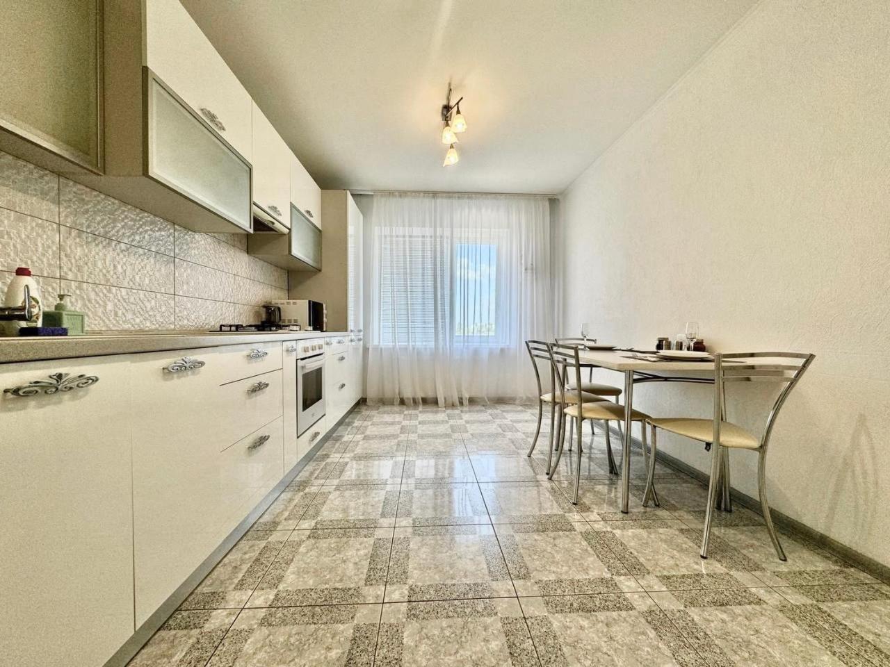 Apartpoltava Стильні Білосніжні Апартаменти, 2-Окремі Кімнати , Документи Для Відрядження , Банківський Чек Exteriér fotografie