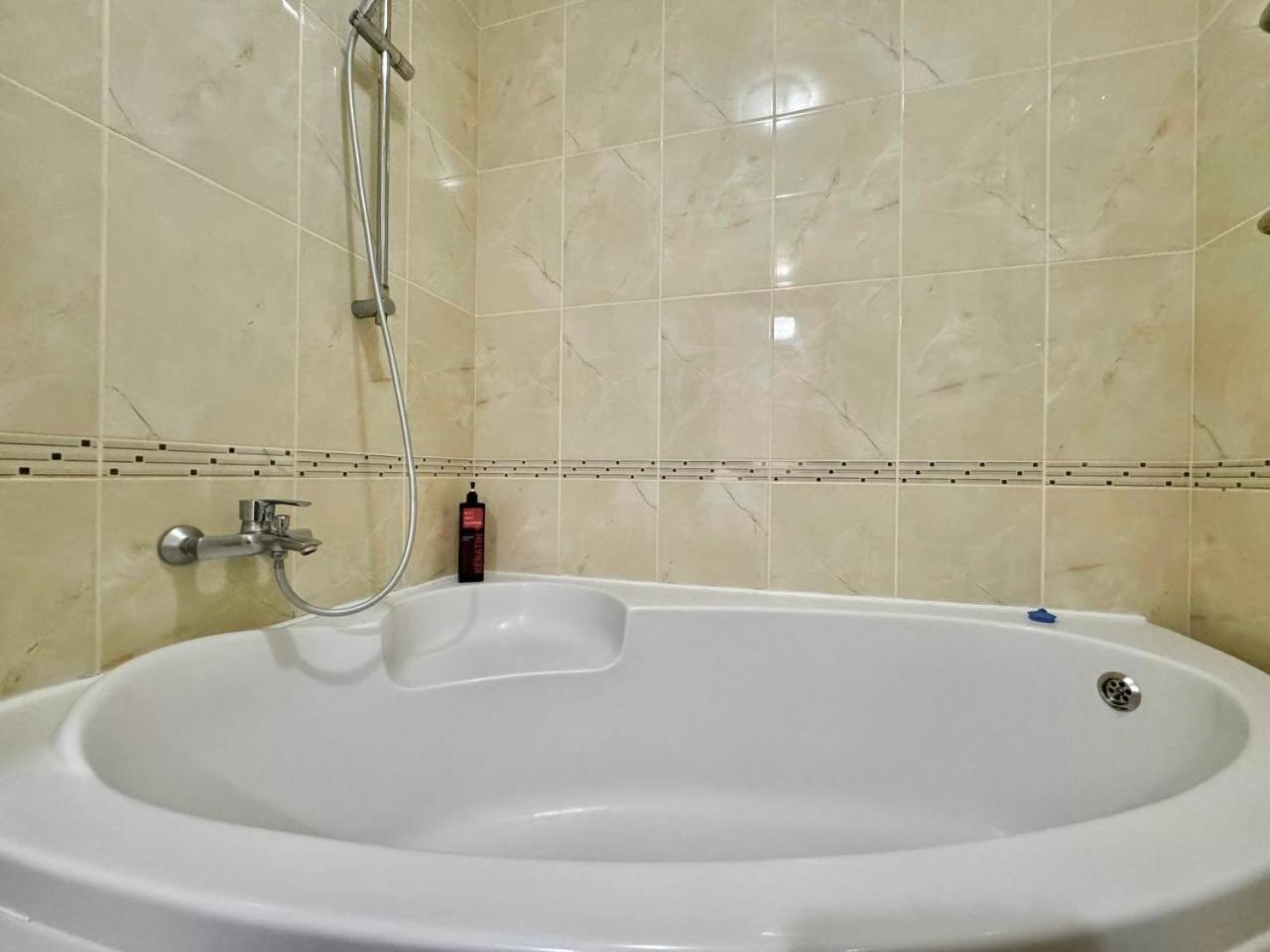 Apartpoltava Стильні Білосніжні Апартаменти, 2-Окремі Кімнати , Документи Для Відрядження , Банківський Чек Exteriér fotografie