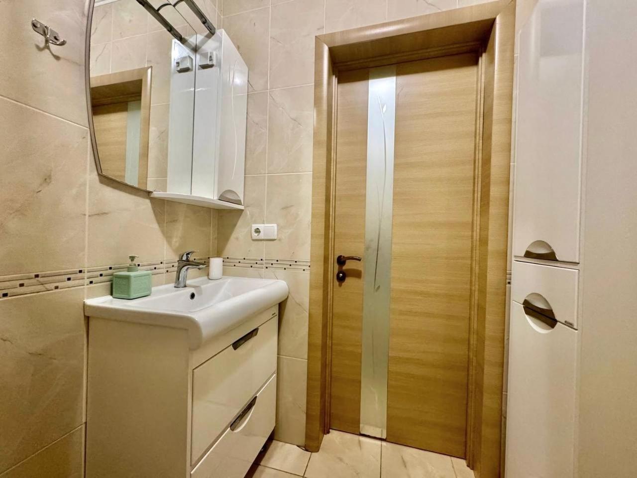 Apartpoltava Стильні Білосніжні Апартаменти, 2-Окремі Кімнати , Документи Для Відрядження , Банківський Чек Exteriér fotografie